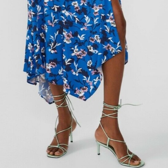 Zara asymmetrical skirt with side zip - Picture 3 of 3